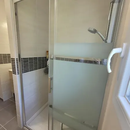 Les Acacias Apartamento