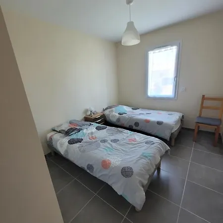Les Acacias Apartamento *